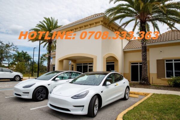 cho thuê xe tesla hà nội tự lái