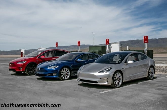 cho thuê xe tesla đà lạt