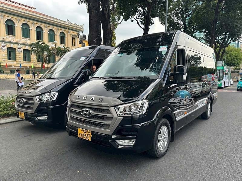 thuê xe ô tô đưa đón hội thảo