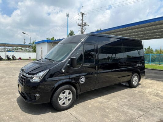 thuê xe ô tô cho đoàn khảo sát thị trường