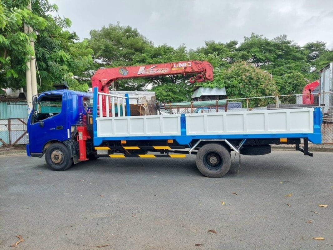 thuê xe ô tô đi công trình xa