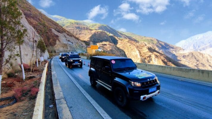 thuê xe ô tô phục vụ caravan