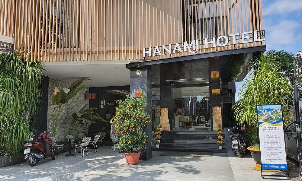hanami hotel danang